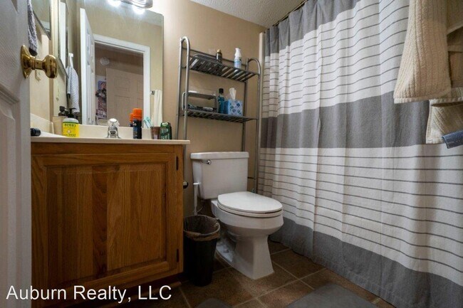 Building Photo - 4 br, 4 bath House - Eagle Point Bungalow ...