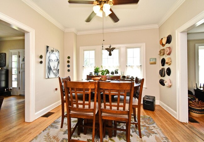 Building Photo - Renovated Home in the Heart of Orlando's M...