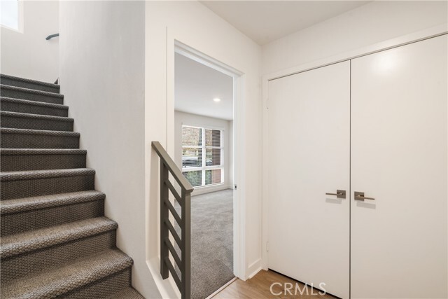 Building Photo - 2700 E Chaucer St