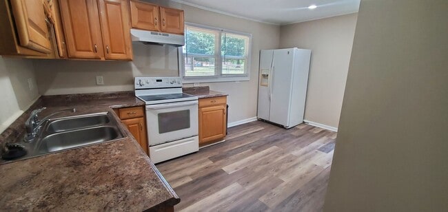 Building Photo - 14 Highland Ave SW