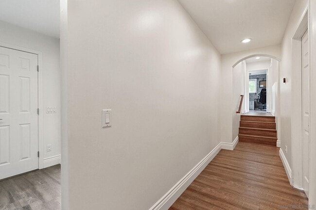 Building Photo - 14844 Rancho Real