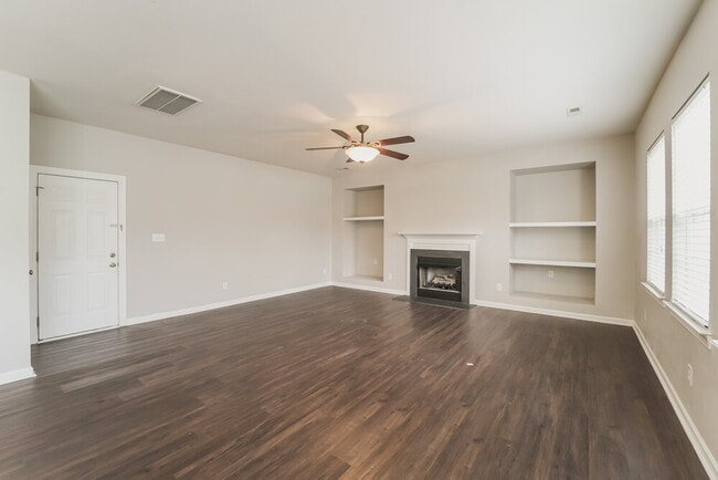 Building Photo - 15126 Callow Forest Dr