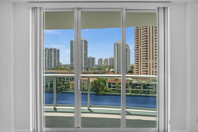 Building Photo - 19390 Collins Ave