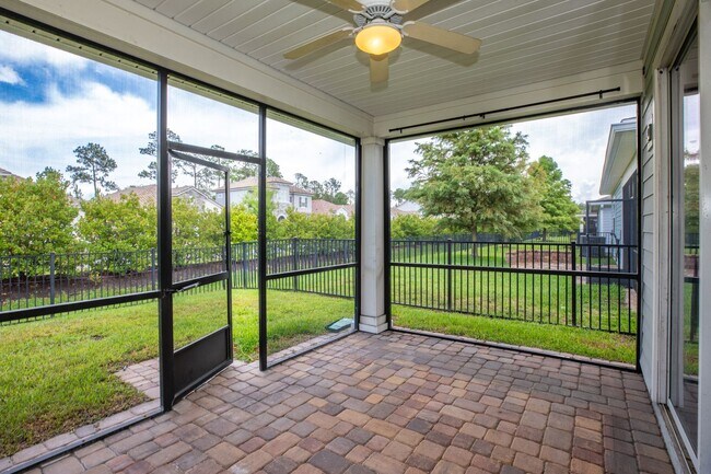 Building Photo - Stunning Home in Desirable Neighborhood