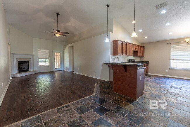 Building Photo - 28347 Chateau Dr