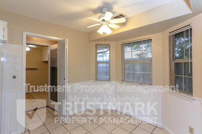 Building Photo - 417 Cottonwood Dr