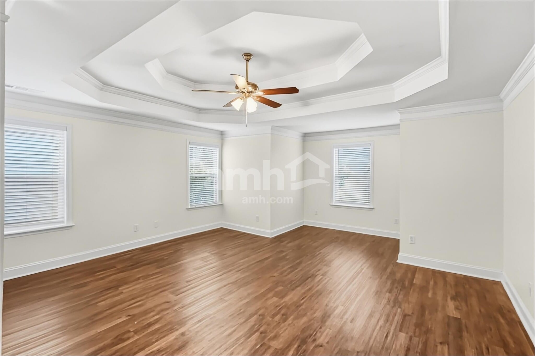 Building Photo - 514 Crestmont Ln