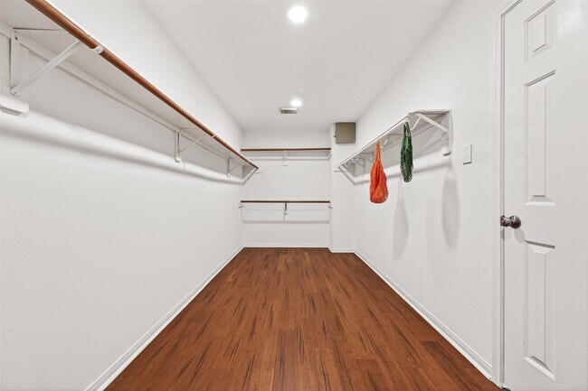 Building Photo - 16535 Oat Mill Dr