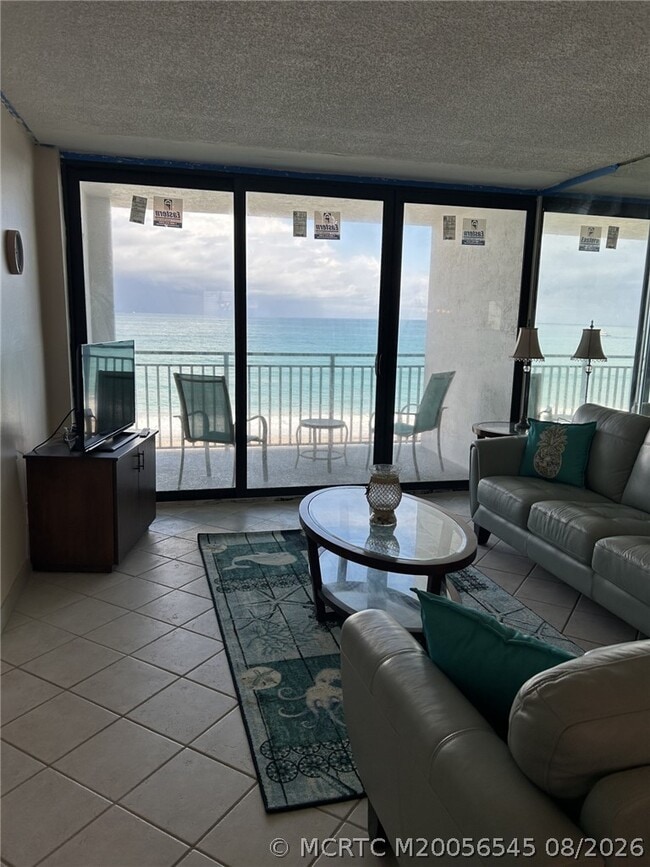 Building Photo - 10102 S Ocean Dr
