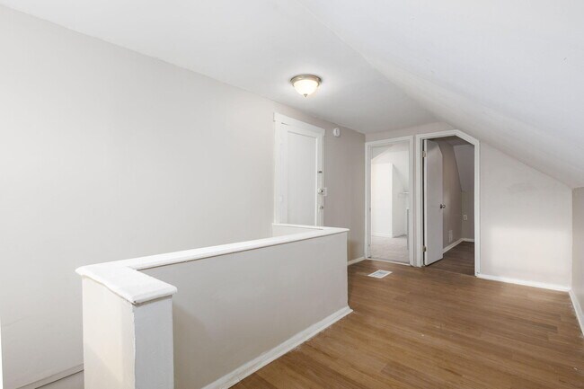 Building Photo - 11222 Wayburn St