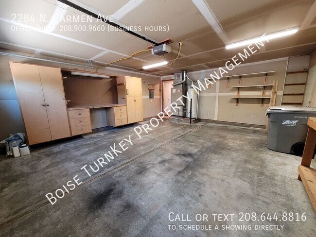 Building Photo - 2284 N Carmen Ave