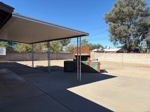 Building Photo - *COMING SOON* 3-bedroom, 2-bathroom home with large backyard
