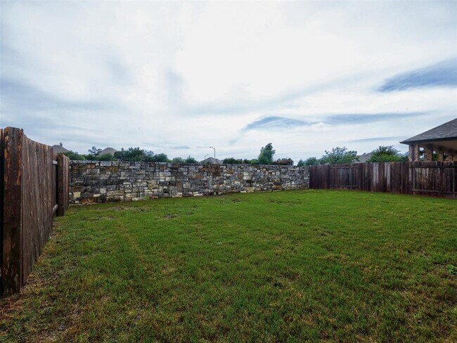 Building Photo - 1045 Arbor Acres Loop