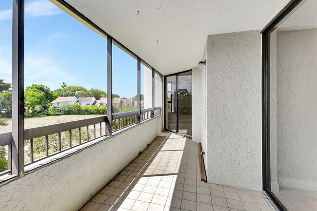 Building Photo - 6372 La Costa Dr