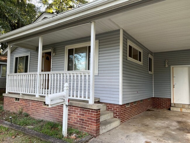 Building Photo - 22 Fairmont Dr