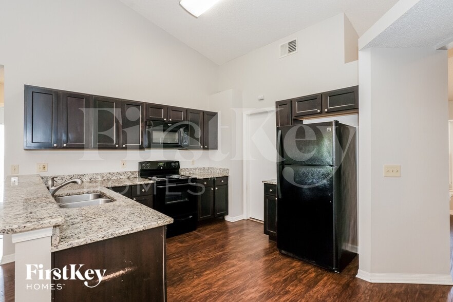 Building Photo - 6809 Coral Cove Dr