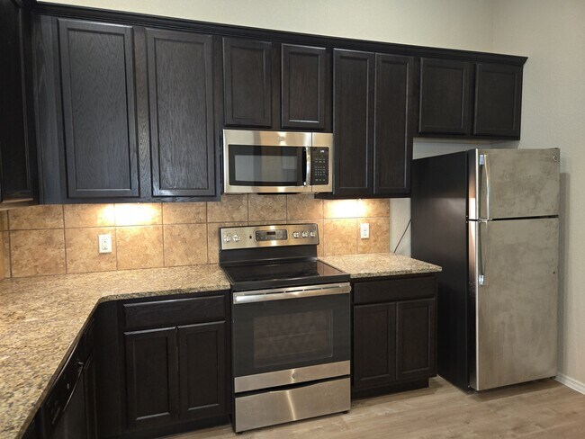 Building Photo - 217 Kaspar Way