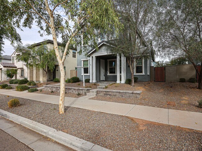 Building Photo - Move In Ready!stunning 3 bedroom, 2.5 bathroom home located in Phoenix!