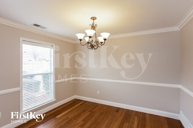 Building Photo - 10258 Spruce Grove Ln