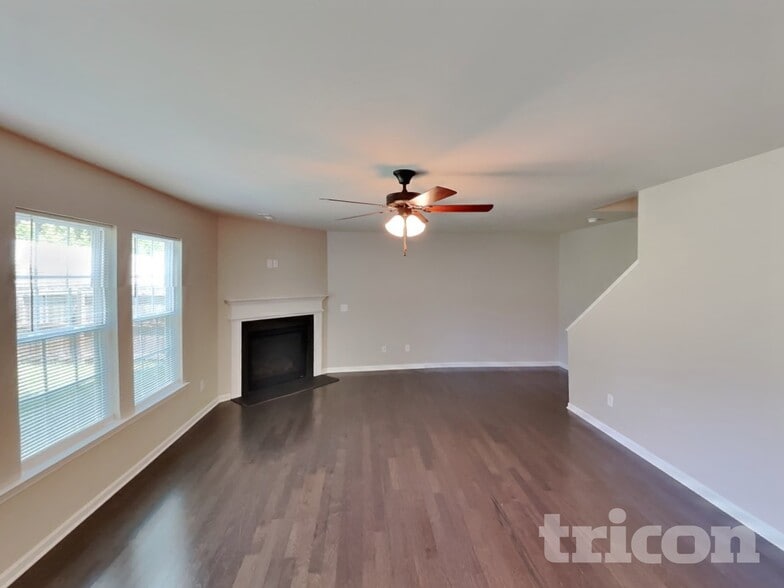 Building Photo - 4676 Midstream Crossing Dr