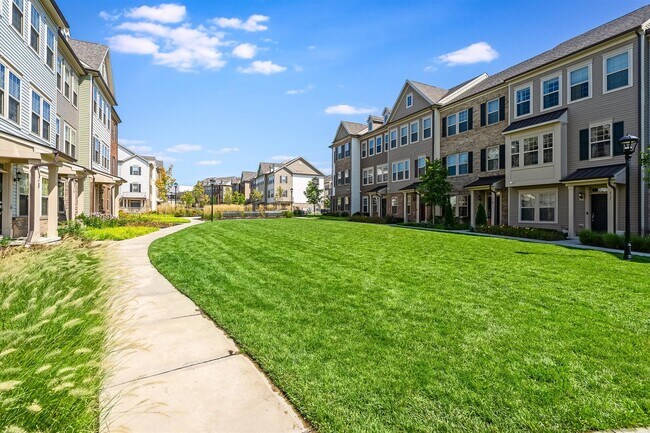 Building Photo - 27 Gala Ct