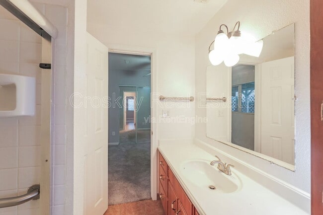 Building Photo - 1508 Norton St