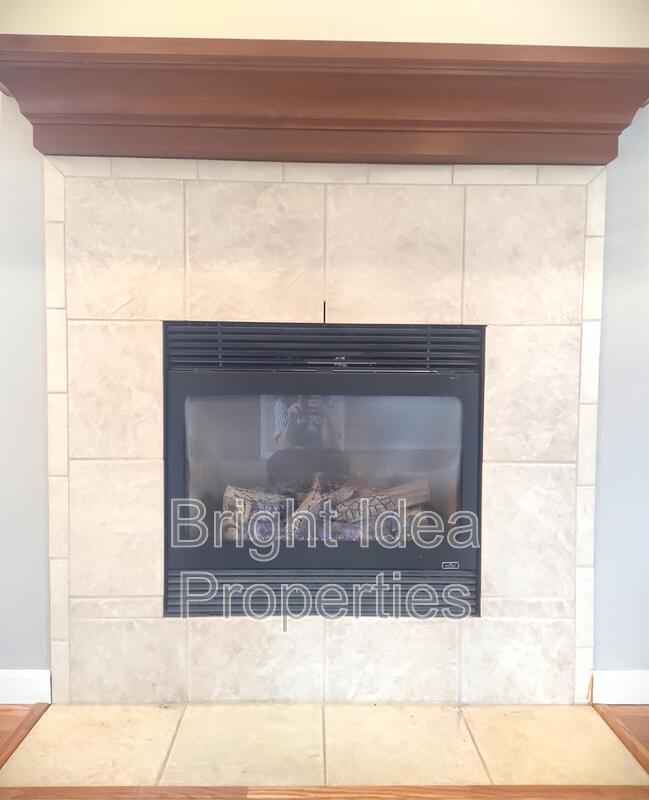 Building Photo - 5948 Oakgreen Ave N