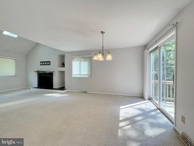 Building Photo - 29080 Autumnwood Dr