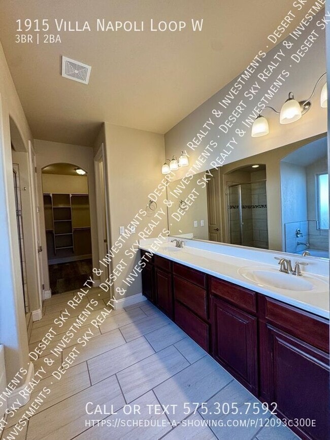 Building Photo - 1915 Villa Napoli Loop W