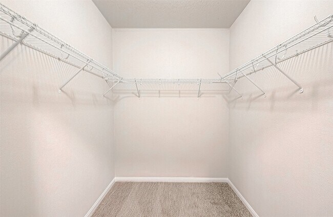 Building Photo - 20630 Stout Dr