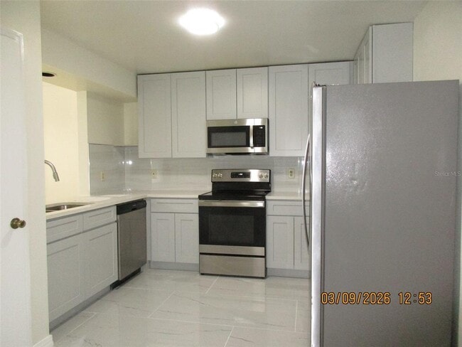 Building Photo - 200 Gemwood Ct