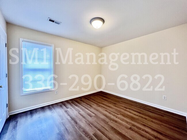 Building Photo - 121 Thomas St