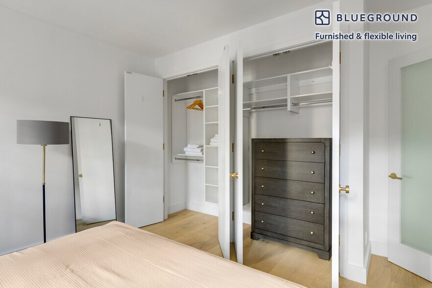 Building Photo - 145 Henry St