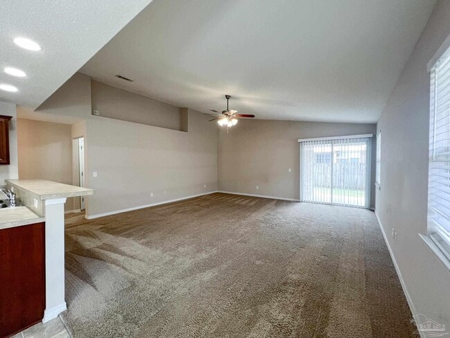 Building Photo - 705 Mozingo Ln