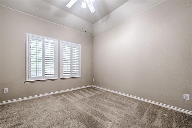 Building Photo - 9378 Park Garden Dr