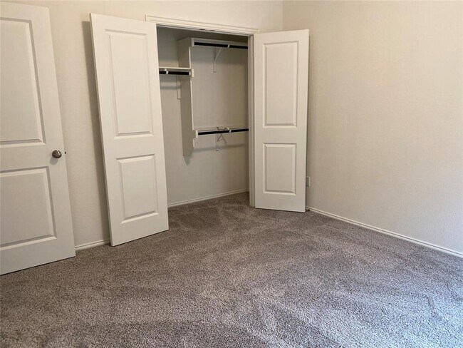 Building Photo - 1309 Terrace View Dr