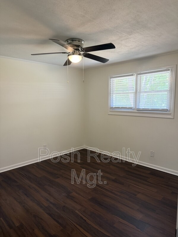 Building Photo - 3517 Old Battleground Rd