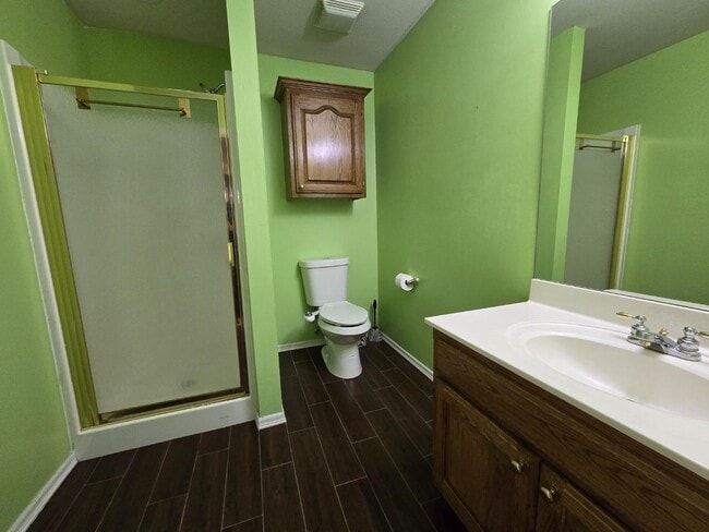 Building Photo - 8704 N 140th E Ct