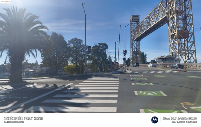 Building Photo - 3532 San Leandro St