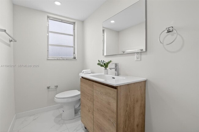 Building Photo - 1811 Jefferson St