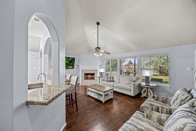 Building Photo - 1479 Allison St