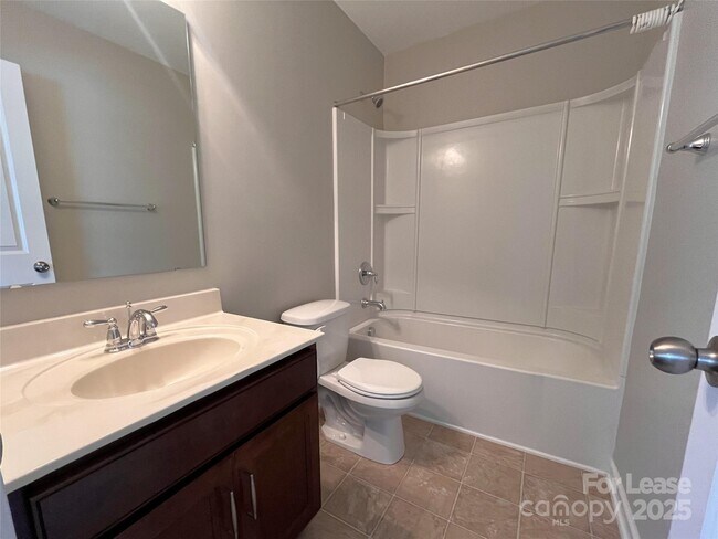 Building Photo - 432 Winecoff Woods Dr NW