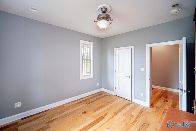Building Photo - 26105 Apple Orchard Ln