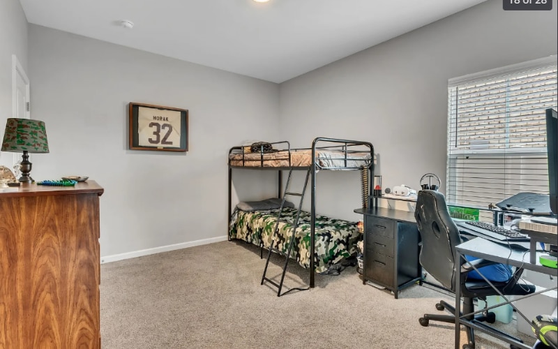 Building Photo - 272 Thorpe Dr