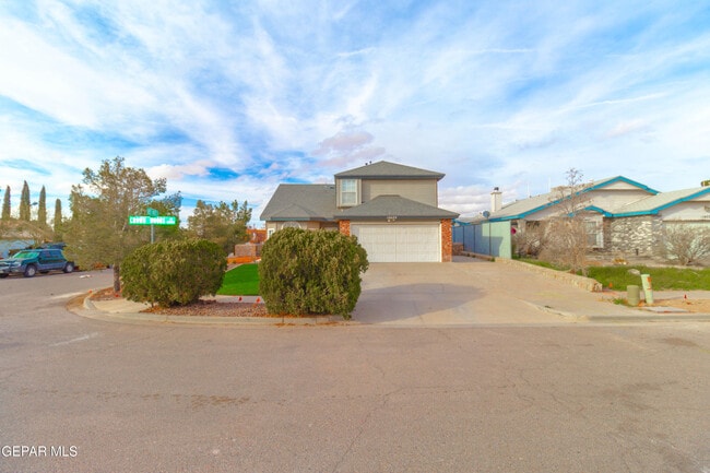 Building Photo - 12029 Crown Woods Ct