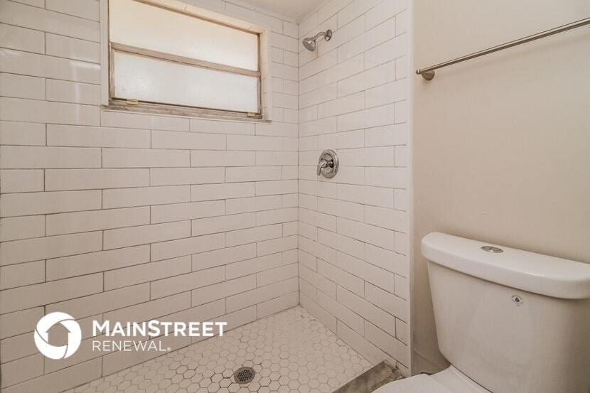 Building Photo - 754 Bistline Ave