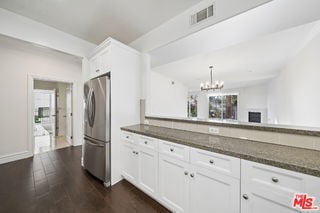 Building Photo - 1050 S Holt Ave