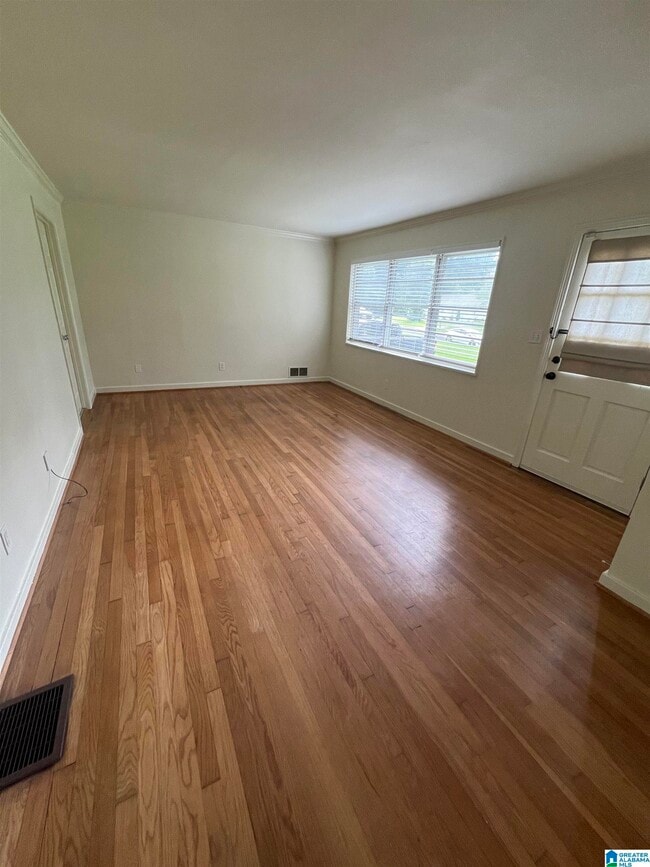 Building Photo - 308 Rosewood St