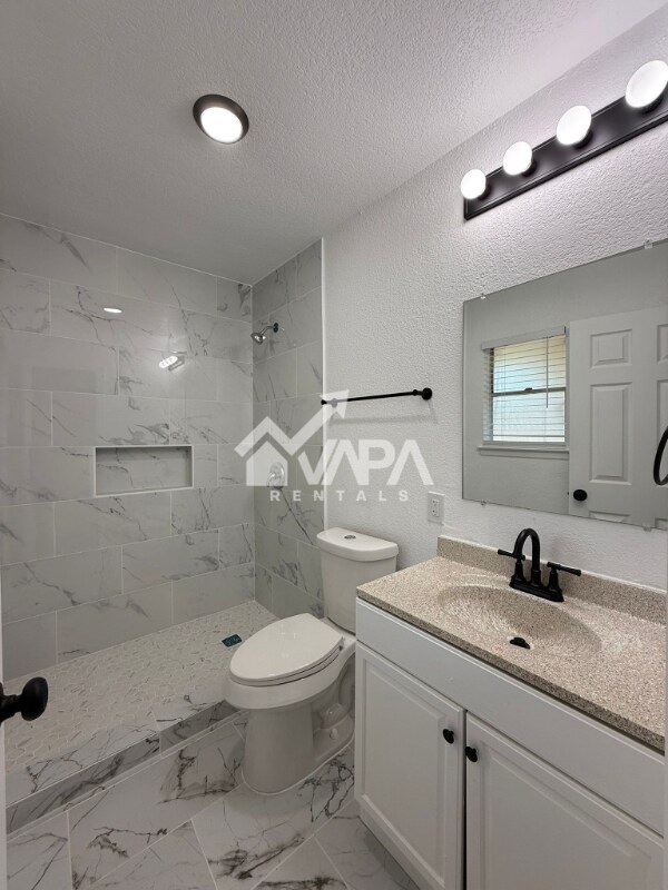 Building Photo - 7242 Glen Hill Dr