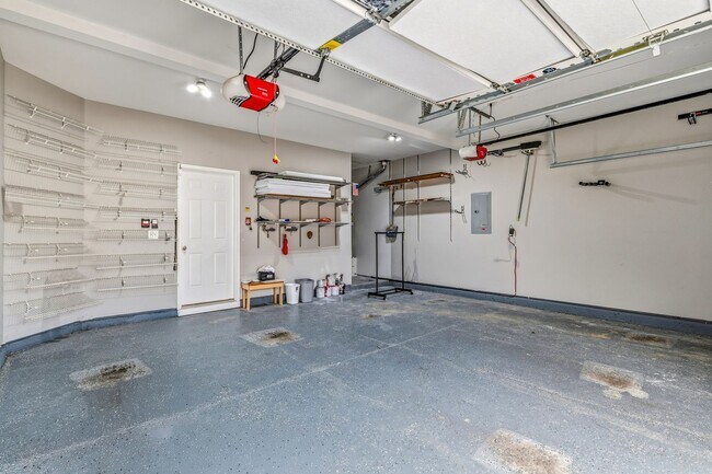 Building Photo - Luxury Living in High Point NC